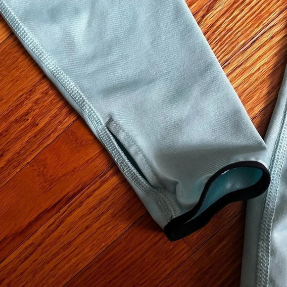 DryFit NIKE top - Picture 3 of 7